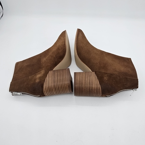 NEW Aqua Women's Tan/ Brown Suede Leather Pointed Toe Dante Booties Size… - Picture 12 of 15